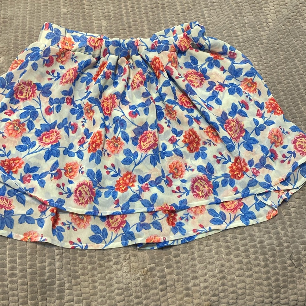 Women’s flower skirt